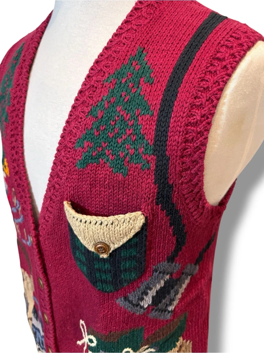 Signatures by Northern Isles Hand Embroidered Hunting Theme Knitted Vest Sz L